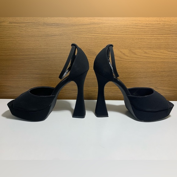 Liliana brand. Platform High heel size 9 black - Picture 4 of 9